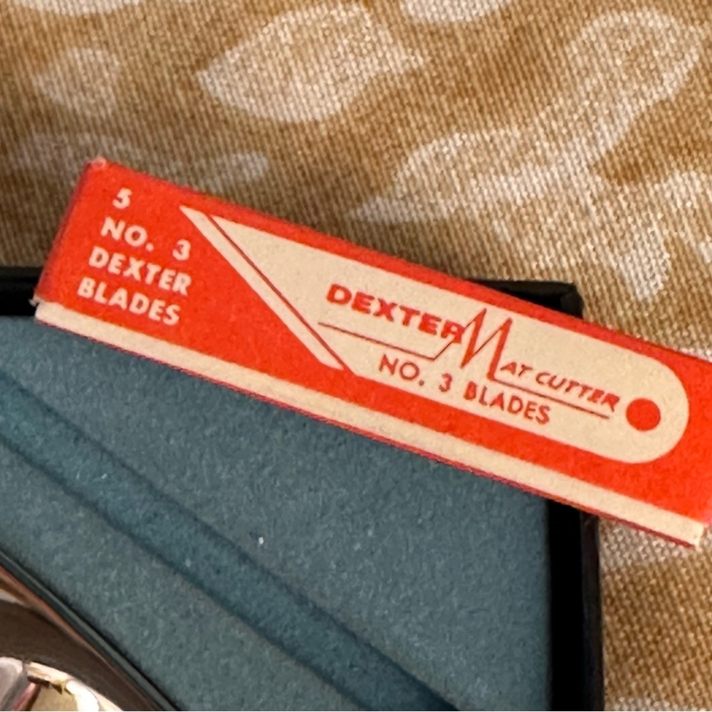 Dexter Mat Cutter W/Box - Picture 2 of 6